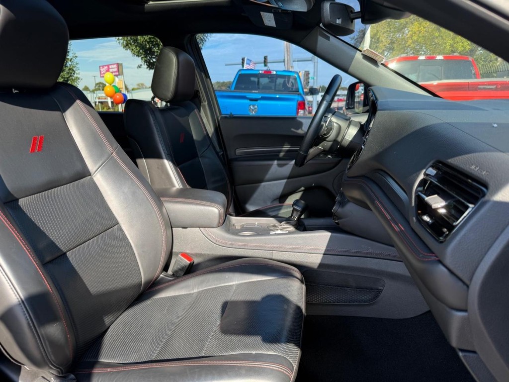 Dodge Durango Vehicle Full-screen Gallery Image 07