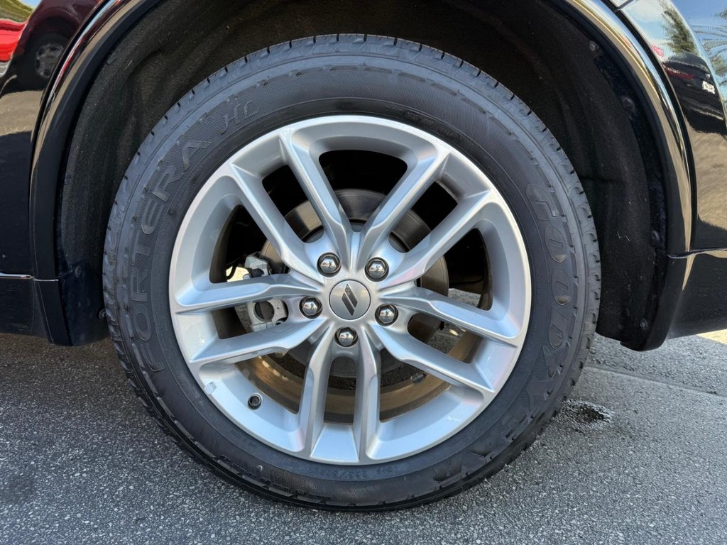 Dodge Durango Vehicle Full-screen Gallery Image 11