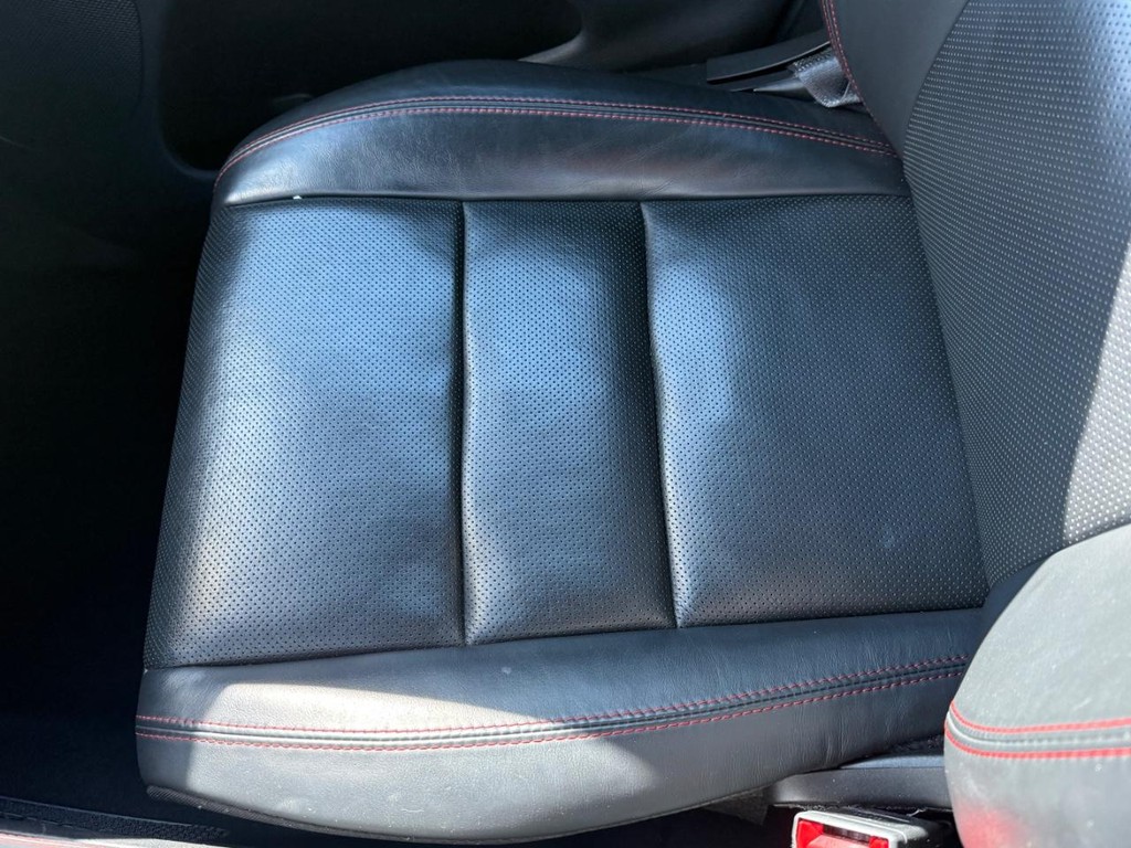 Dodge Durango Vehicle Full-screen Gallery Image 23