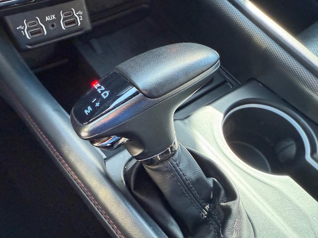 Dodge Durango Vehicle Full-screen Gallery Image 24