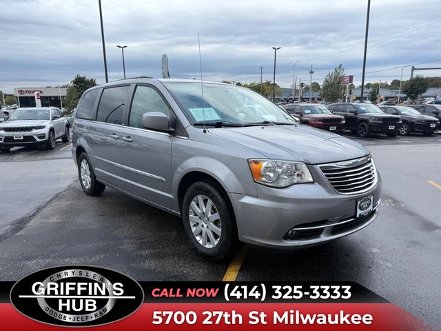 more details - chrysler town & country