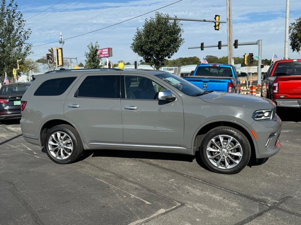 Dodge Durango Vehicle Full-screen Gallery Image 03