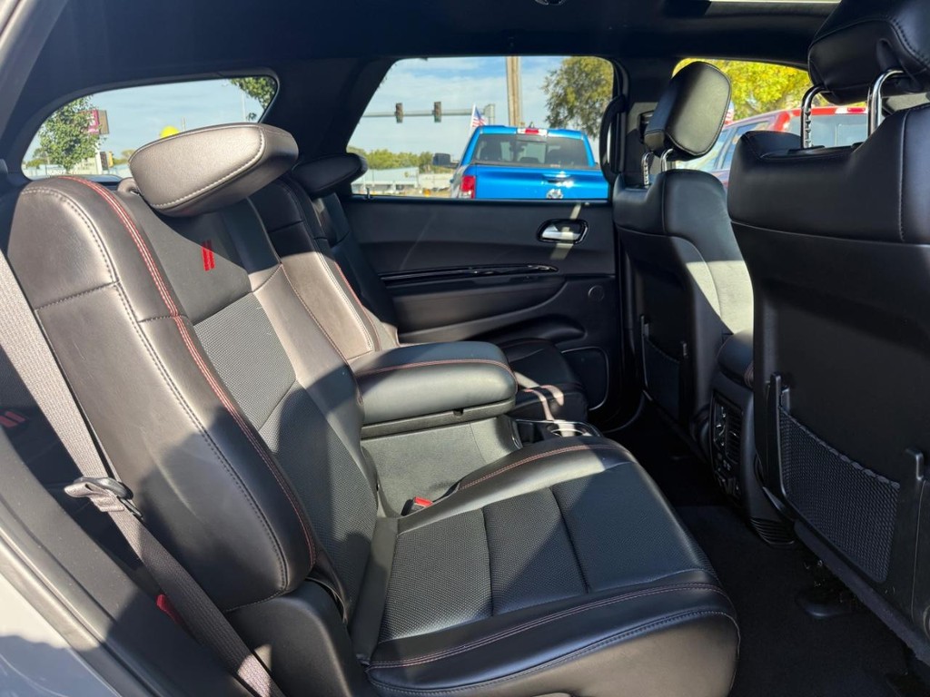 Dodge Durango Vehicle Full-screen Gallery Image 08