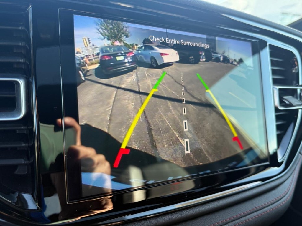 Dodge Durango Vehicle Full-screen Gallery Image 23