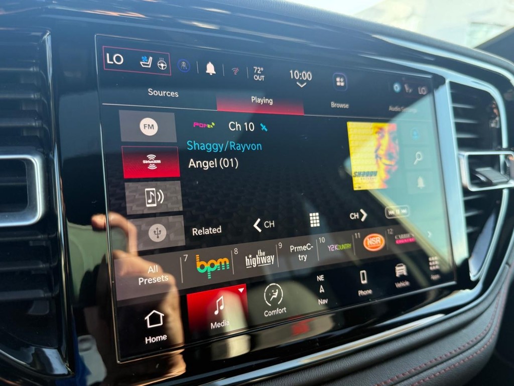 Dodge Durango Vehicle Full-screen Gallery Image 24