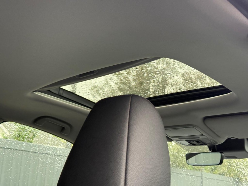 Honda Pilot Vehicle Full-screen Gallery Image 13