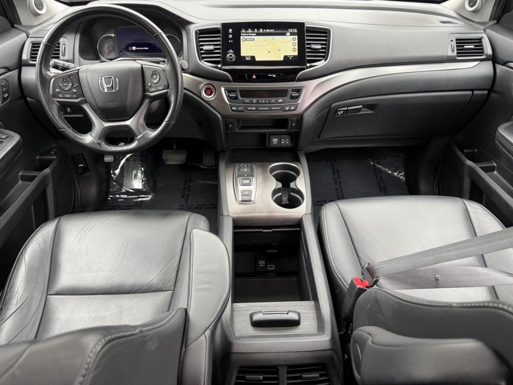 Honda Pilot Vehicle Full-screen Gallery Image 15