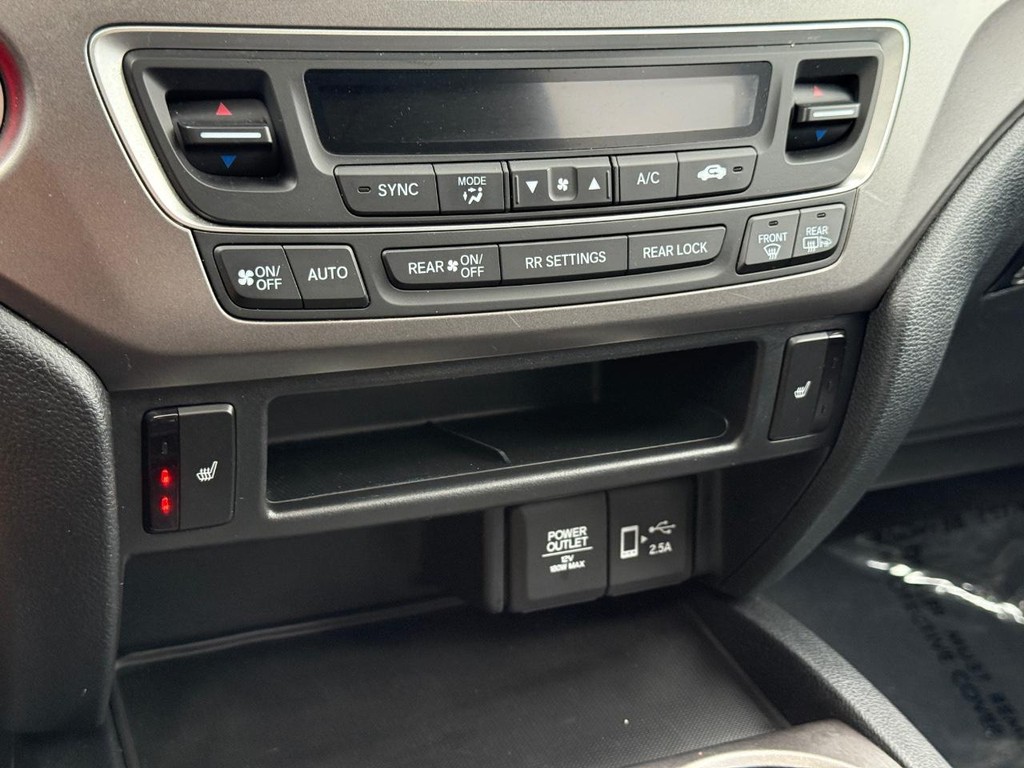 Honda Pilot Vehicle Full-screen Gallery Image 21