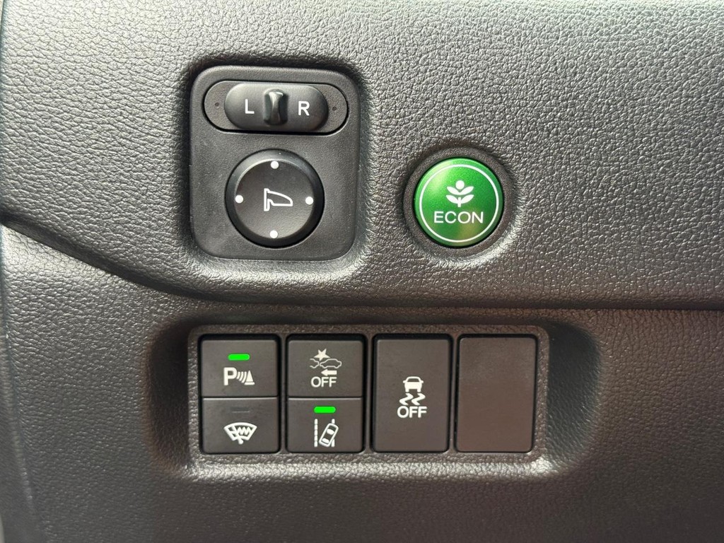 Honda Pilot Vehicle Full-screen Gallery Image 26