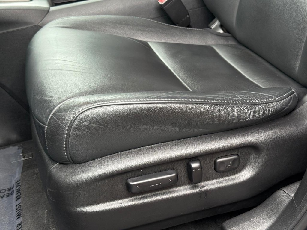 Honda Pilot Vehicle Full-screen Gallery Image 28