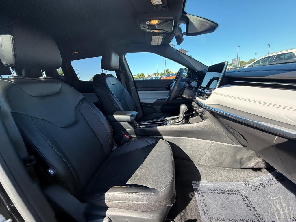 Jeep Compass Vehicle Full-screen Gallery Image 08