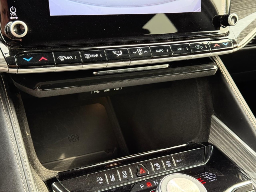 Jeep Wagoneer Vehicle Full-screen Gallery Image 22