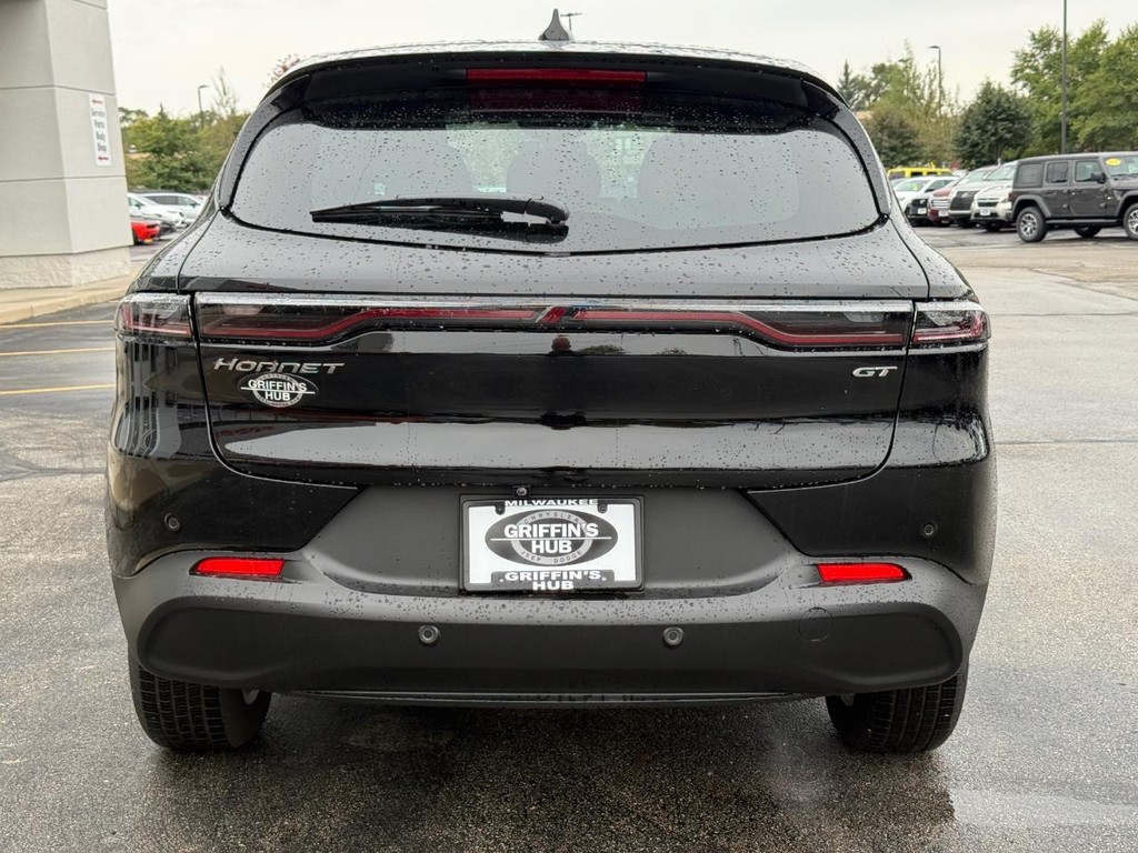 Dodge Hornet Vehicle Full-screen Gallery Image 05