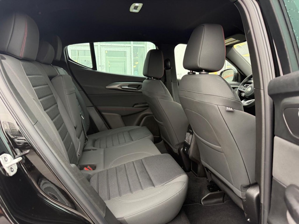 Dodge Hornet Vehicle Full-screen Gallery Image 11