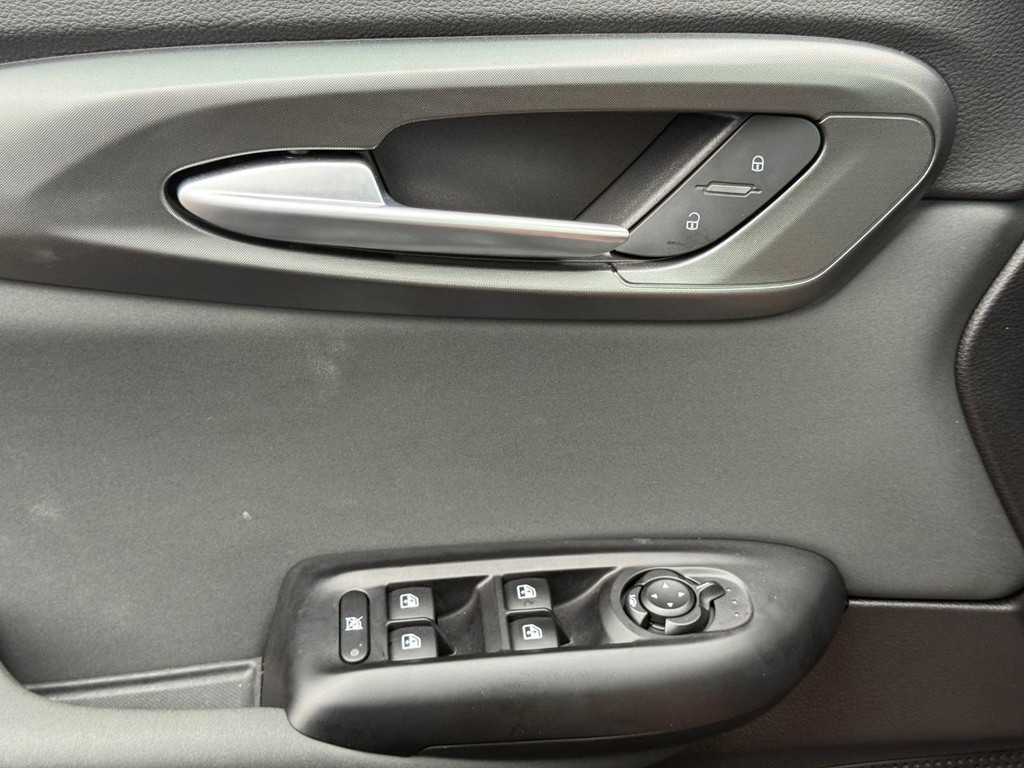 Dodge Hornet Vehicle Full-screen Gallery Image 23