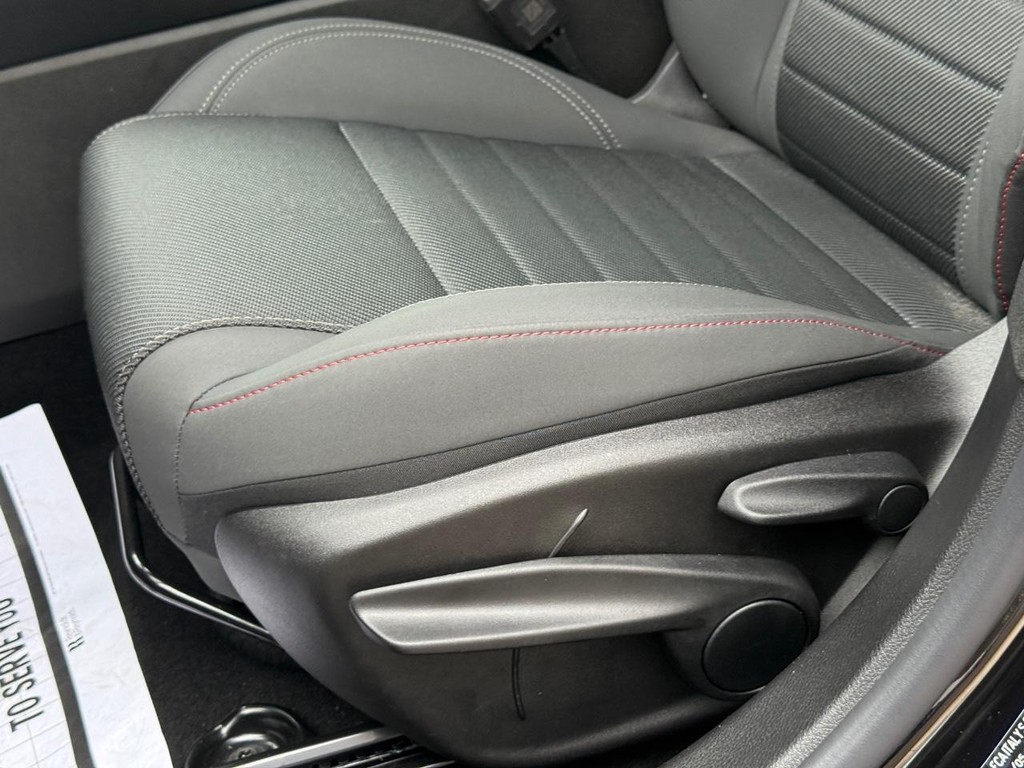 Dodge Hornet Vehicle Full-screen Gallery Image 24