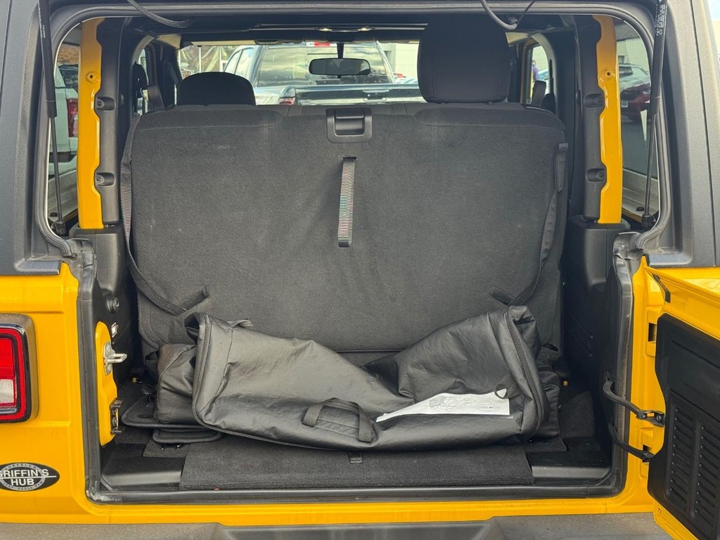 Jeep Wrangler Vehicle Full-screen Gallery Image 07