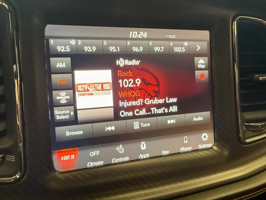 Dodge Challenger Vehicle Full-screen Gallery Image 15