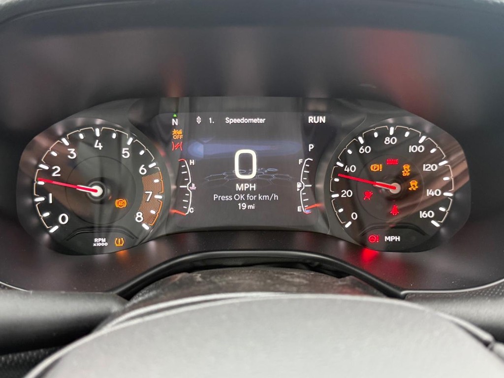 Jeep Compass Vehicle Full-screen Gallery Image 18