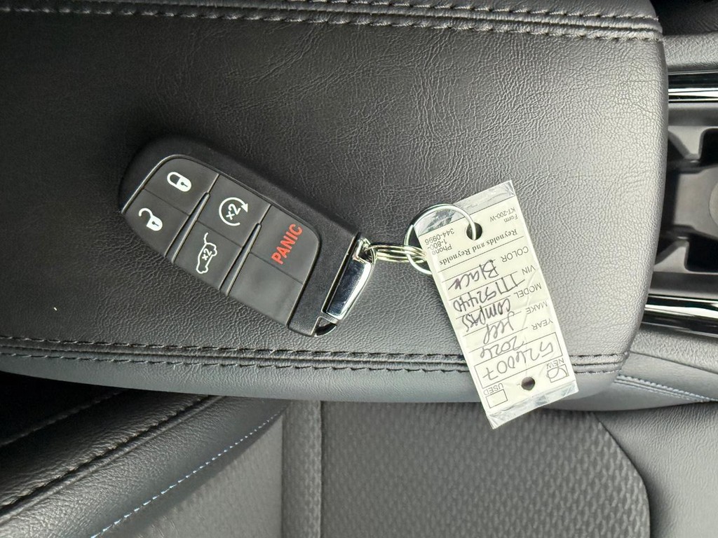 Jeep Compass Vehicle Full-screen Gallery Image 27