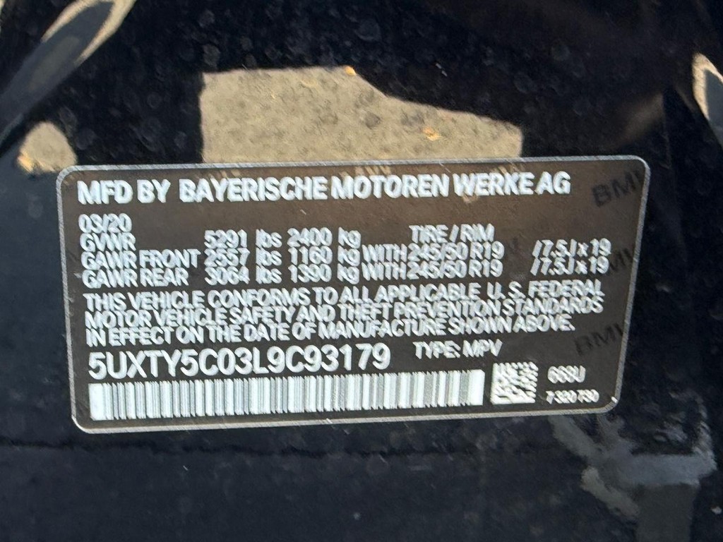 BMW X3 Vehicle Full-screen Gallery Image 30