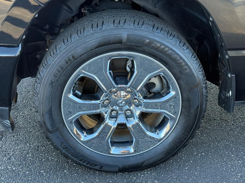 Ram 1500 Vehicle Full-screen Gallery Image 08