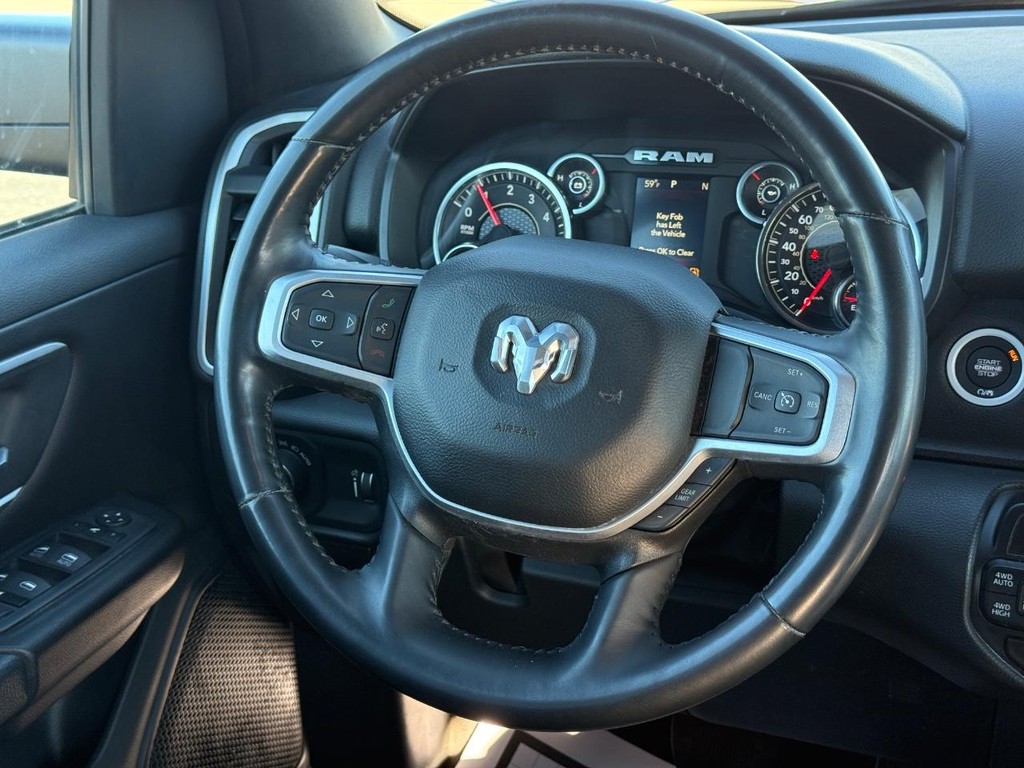 Ram 1500 Vehicle Full-screen Gallery Image 13