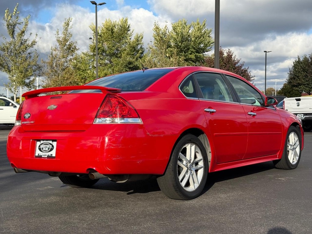 Chevrolet Impala Vehicle Full-screen Gallery Image 03