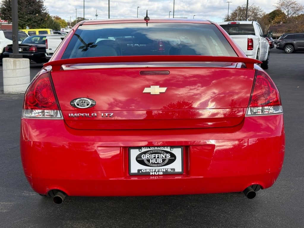 Chevrolet Impala Vehicle Full-screen Gallery Image 04