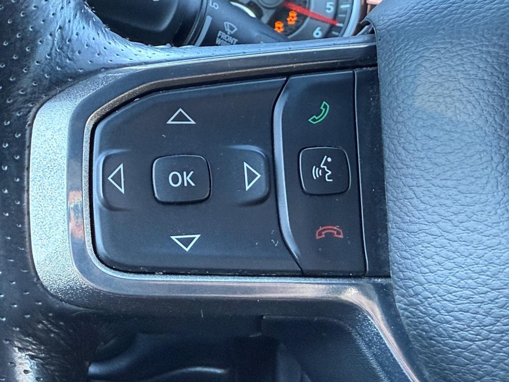 Ram 1500 Vehicle Full-screen Gallery Image 14