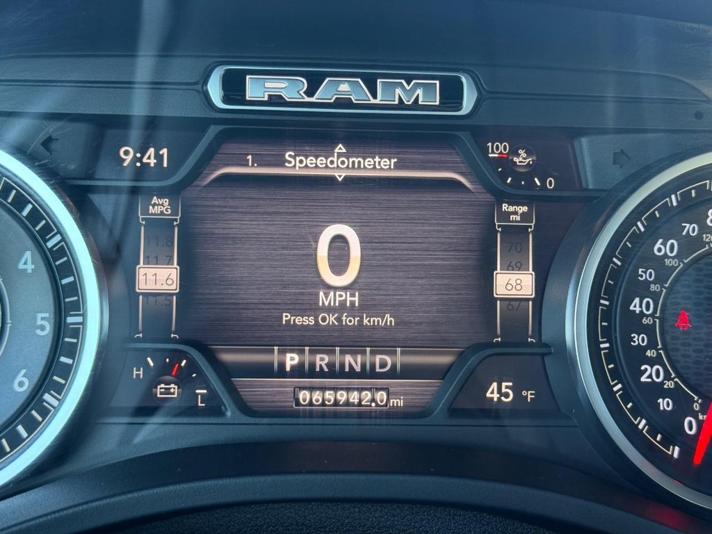 Ram 1500 Vehicle Full-screen Gallery Image 23