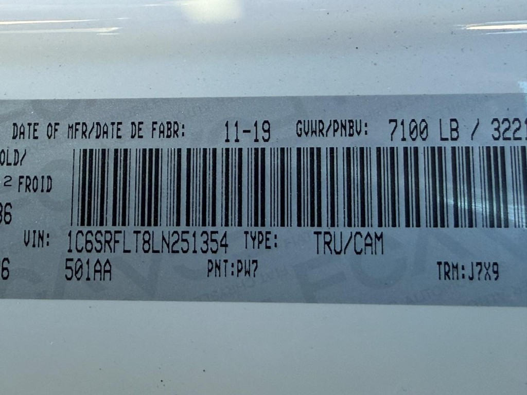 Ram 1500 Vehicle Full-screen Gallery Image 27