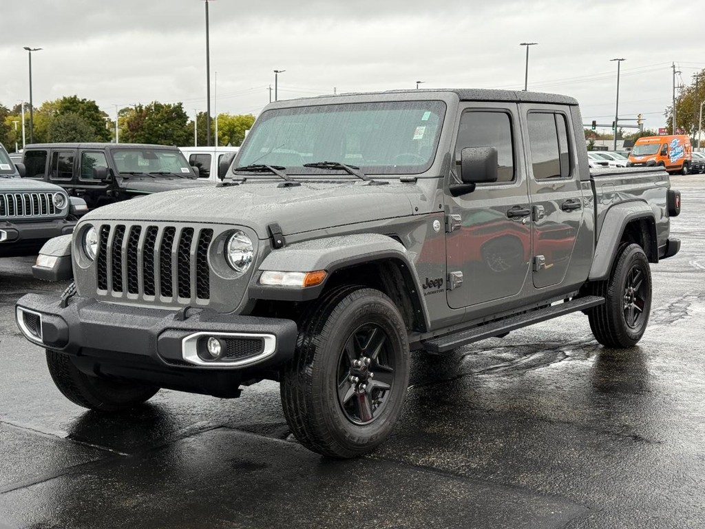 Jeep Gladiator Vehicle Full-screen Gallery Image 09