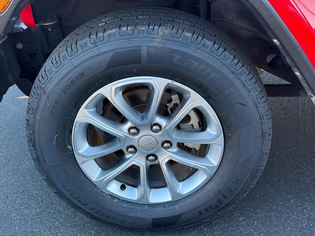 Jeep Gladiator Vehicle Full-screen Gallery Image 09