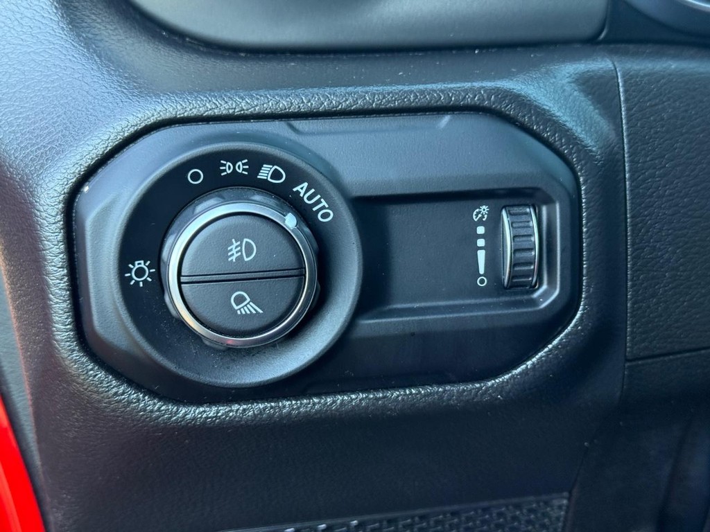 Jeep Gladiator Vehicle Full-screen Gallery Image 25