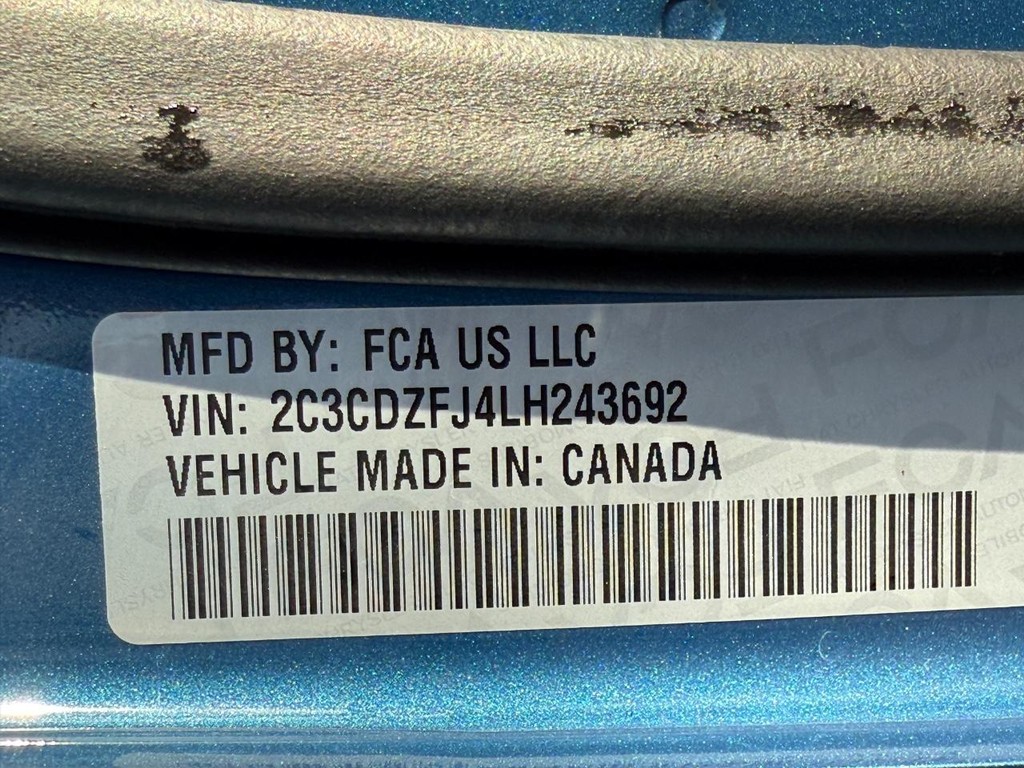 Dodge Challenger Vehicle Full-screen Gallery Image 27