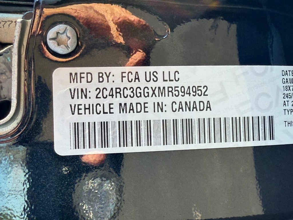 Chrysler Pacifica Vehicle Full-screen Gallery Image 31