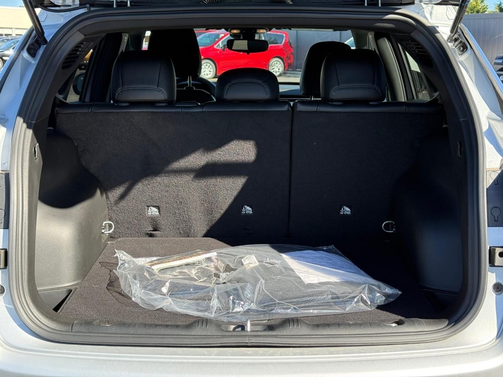 Jeep Compass Vehicle Full-screen Gallery Image 07