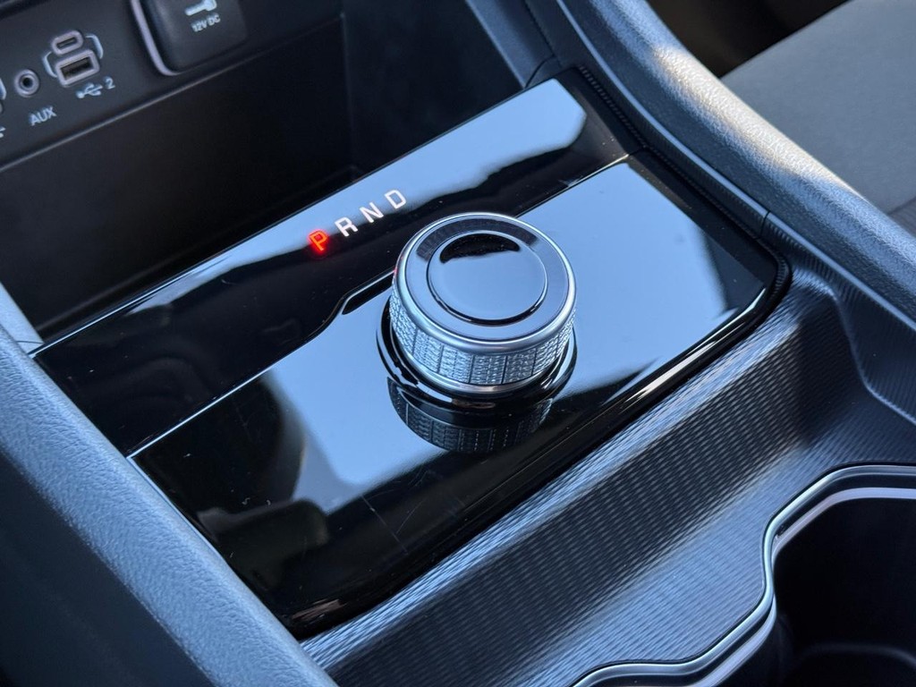 Jeep Grand Cherokee Vehicle Full-screen Gallery Image 21