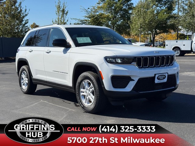 2025 Jeep Grand Cherokee Laredo's photo