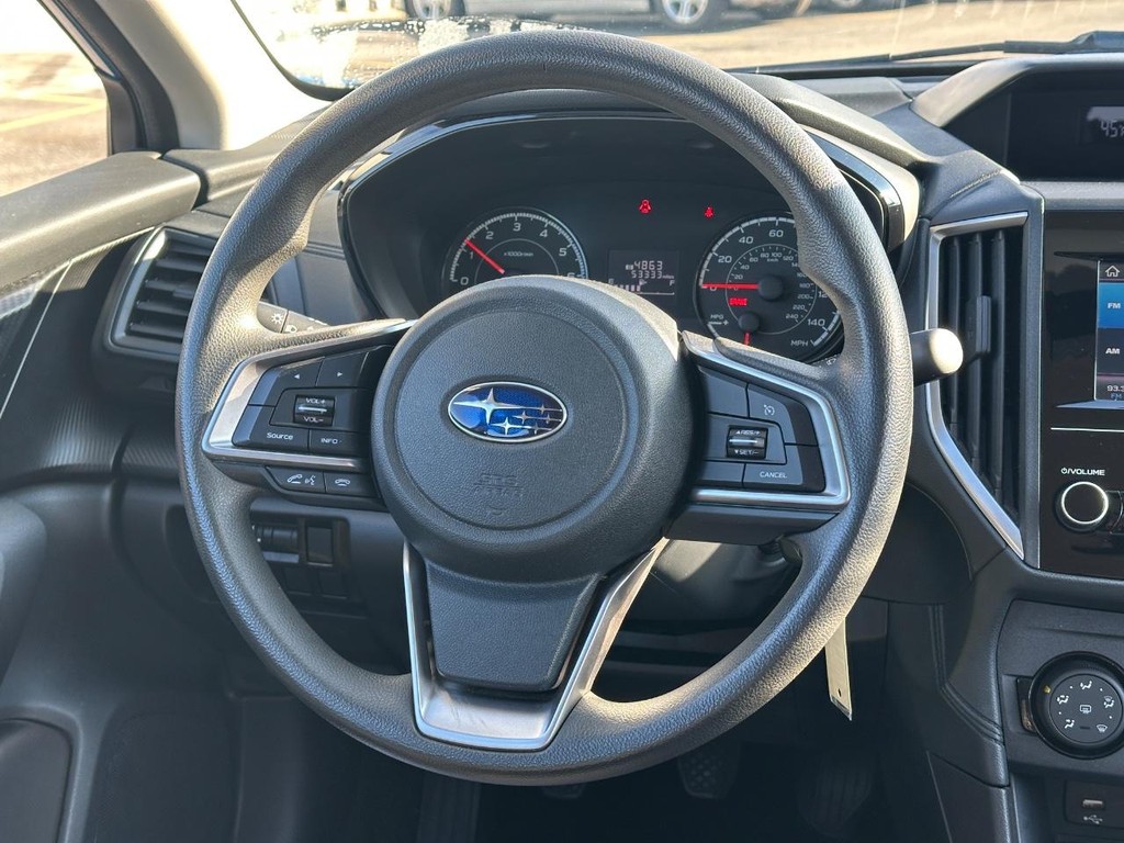 Subaru Impreza Vehicle Full-screen Gallery Image 12