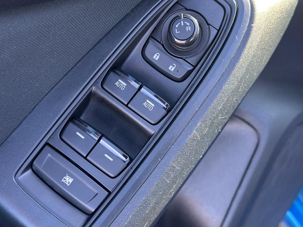 Subaru Impreza Vehicle Full-screen Gallery Image 16