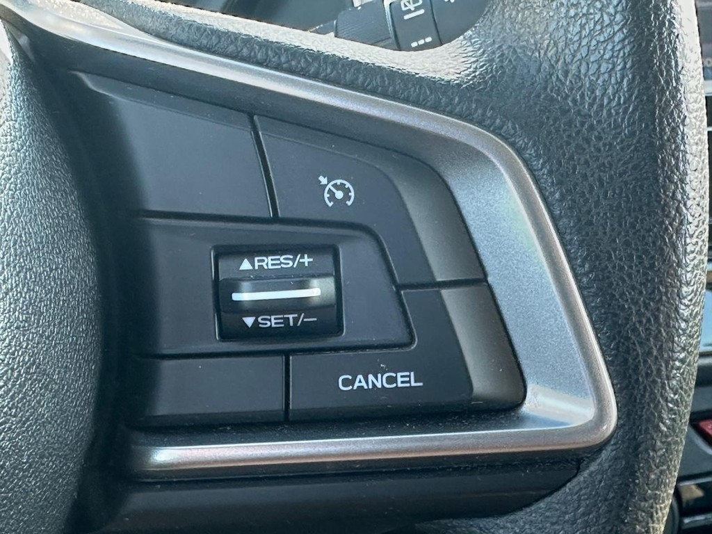 Subaru Impreza Vehicle Full-screen Gallery Image 19