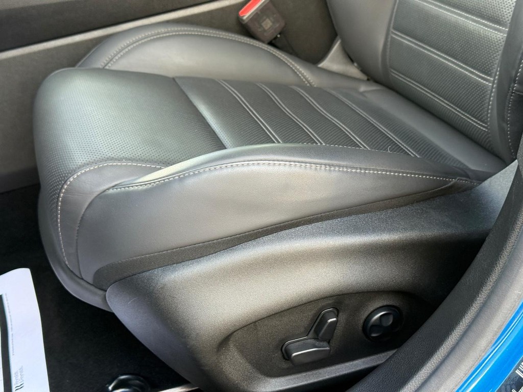 Alfa Romeo Tonale Vehicle Full-screen Gallery Image 23