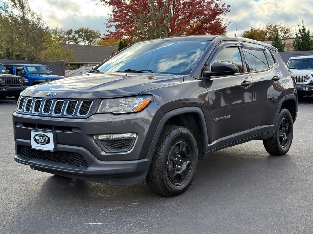 Jeep Compass Vehicle Full-screen Gallery Image 08