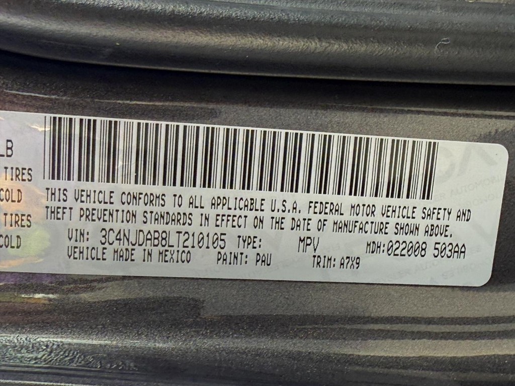 Jeep Compass Vehicle Full-screen Gallery Image 27