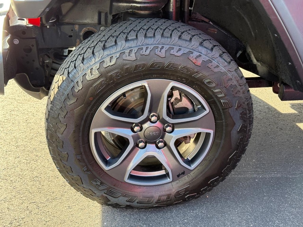 Jeep Wrangler 4xe Vehicle Full-screen Gallery Image 09