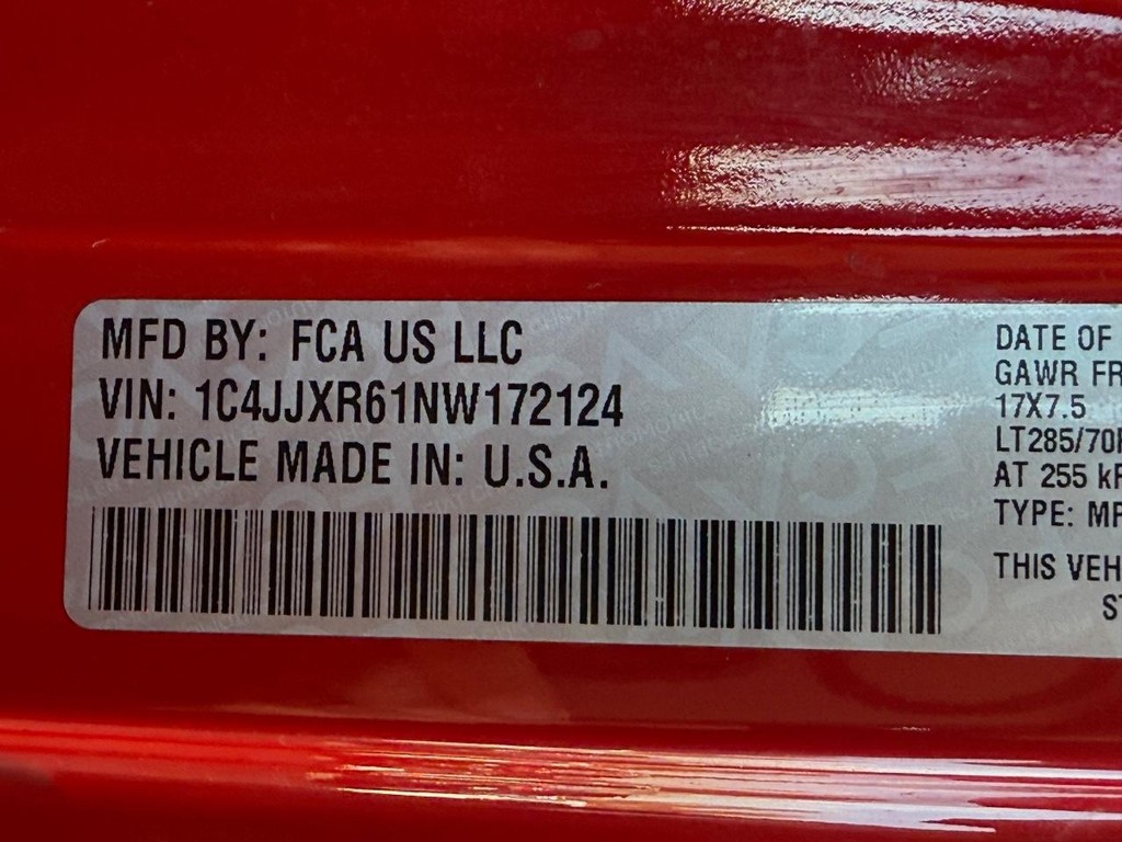 Jeep Wrangler 4xe Vehicle Full-screen Gallery Image 29