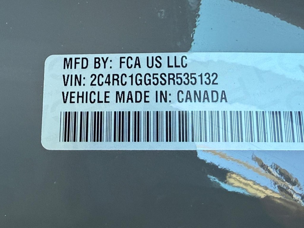 Chrysler Pacifica Vehicle Full-screen Gallery Image 29