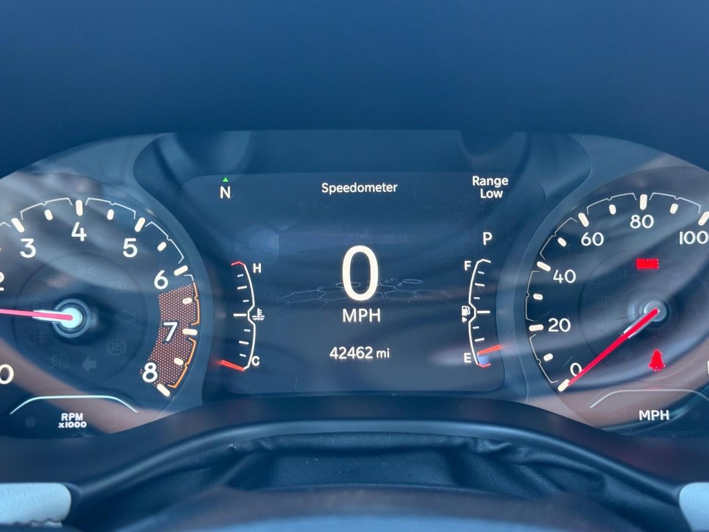 Jeep Compass Vehicle Full-screen Gallery Image 22